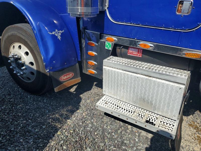 2000 Peterbilt 379 მანქანა იყიდება აუქციონზე, vin: 1XP5DR9X0YN507850, აუქციონის ნომერი: 68148476