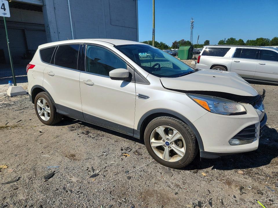 2014 Ford Escape მანქანა იყიდება აუქციონზე, vin: 1FMCU0GX9EUE07654, აუქციონის ნომერი: 69004196