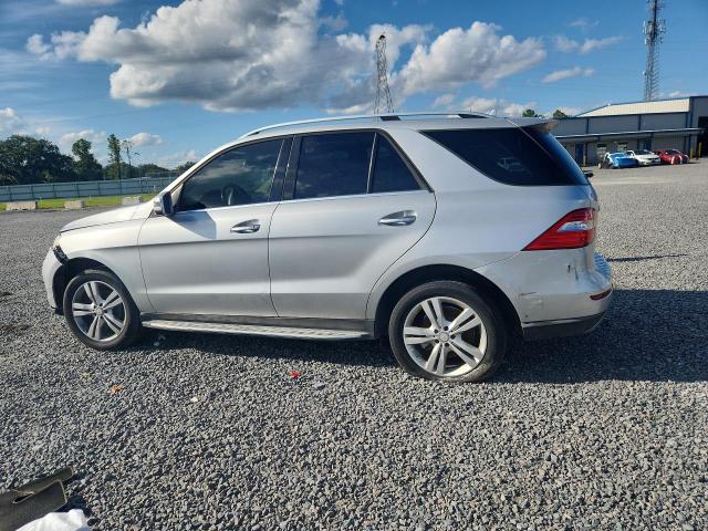 70722006 :رقم المزاد ، 4JGDA5JB3FA555681 vin ، 2015 Mercedes-benz Ml مزاد بيع