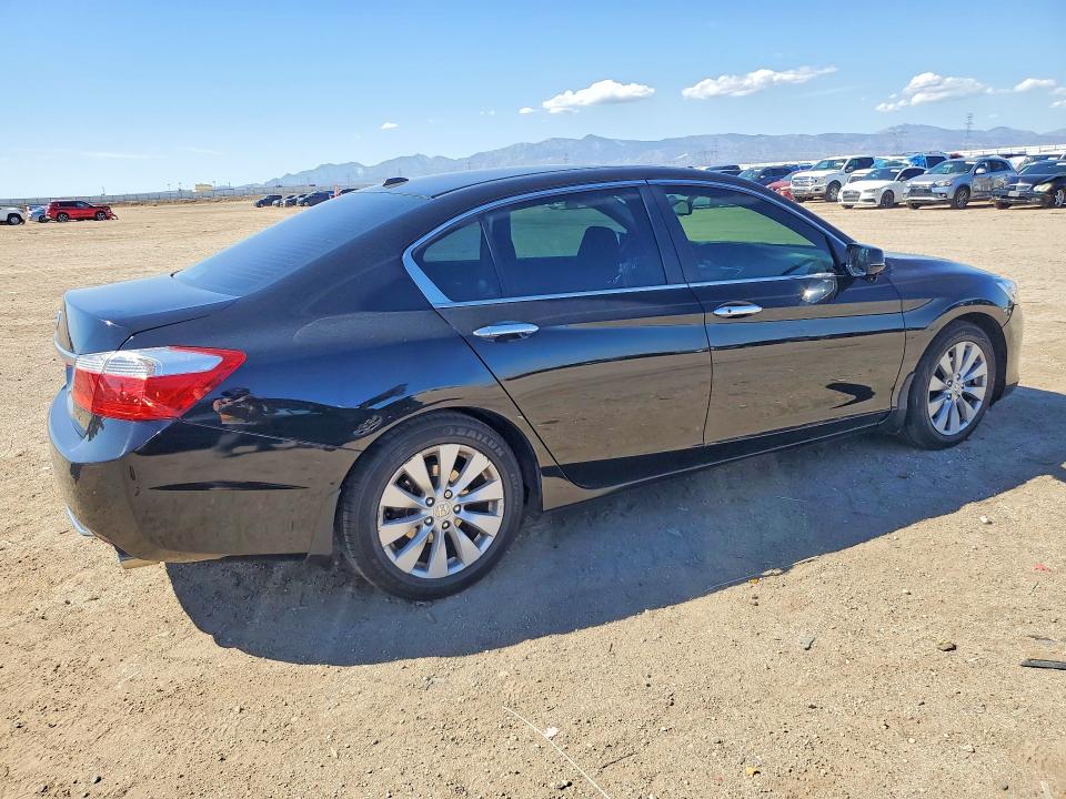 2015 Honda Accord მანქანა იყიდება აუქციონზე, vin: 1HGCR2F85FA074546, აუქციონის ნომერი: 67938876