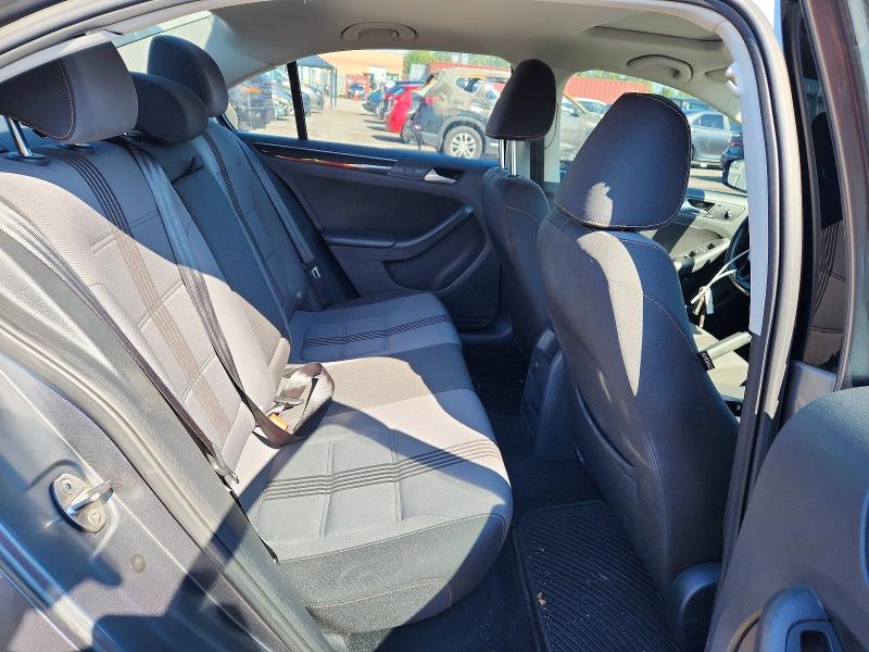 67354056 :رقم المزاد ، 3VWDB7AJ1HM296406 vin ، 2017 Volkswagen Jetta مزاد بيع