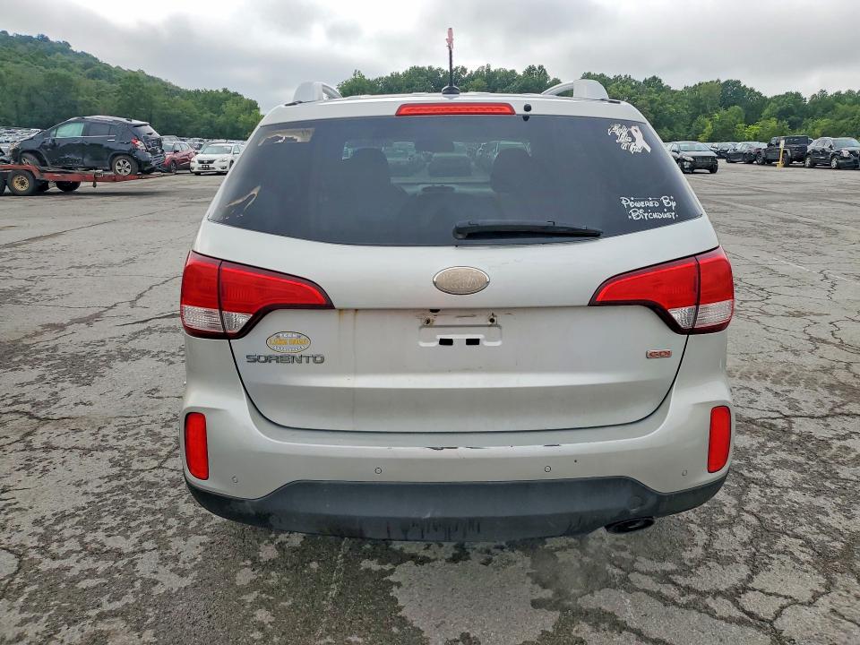 67979446 :رقم المزاد ، 5XYKTCA68FG593923 vin ، 2015 Kia Sorento مزاد بيع