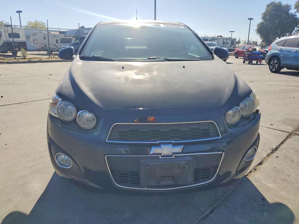 2014 Chevrolet Sonic მანქანა იყიდება აუქციონზე, vin: 1G1JC5SG5E4126494, აუქციონის ნომერი: 70949466