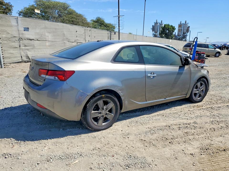67213566 :رقم المزاد ، KNAFU6A2XB5355276 vin ، 2011 Kia Forte Koup مزاد بيع