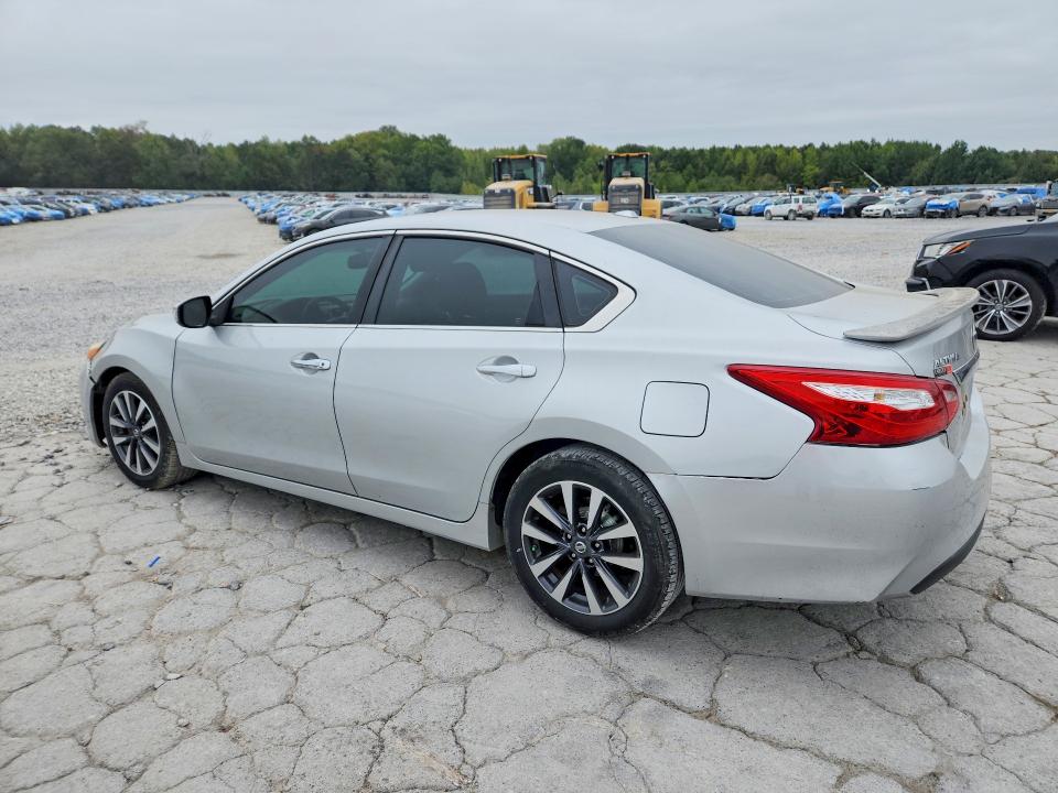 2017 Nissan Altima მანქანა იყიდება აუქციონზე, vin: 1N4AL3AP3HC288444, აუქციონის ნომერი: 69976626