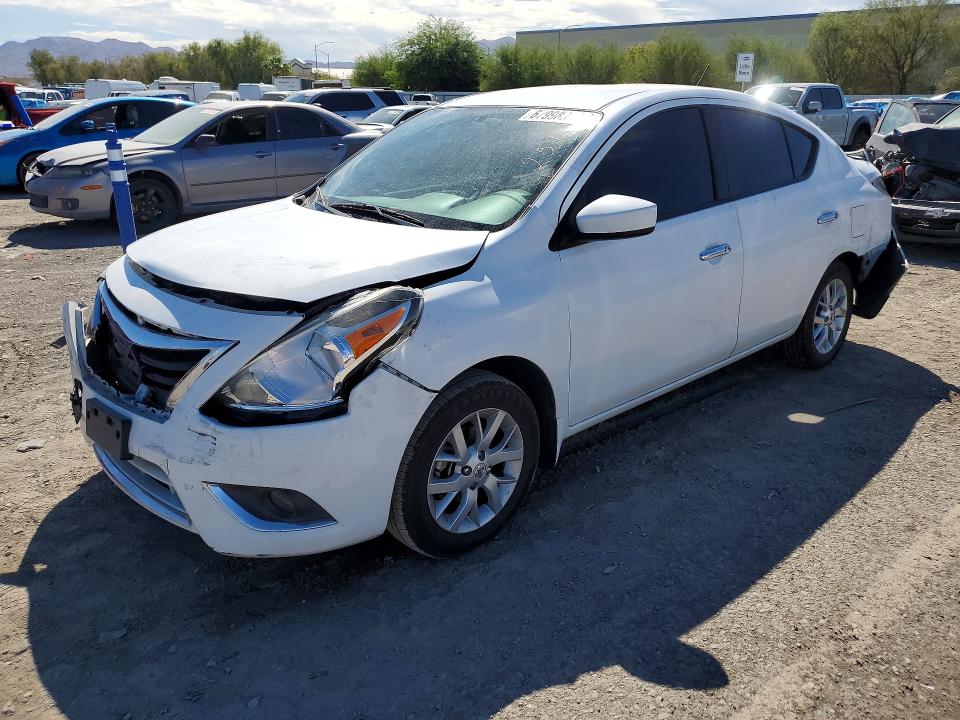 Auction sale of the 2017 Nissan Versa, vin: 3N1CN7AP9HL869880, lot number: 67998386