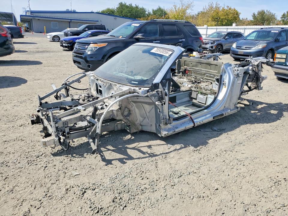 70560056 :رقم المزاد ، WUAVNAFG2BN000687 vin ، 2011 Audi R8 مزاد بيع