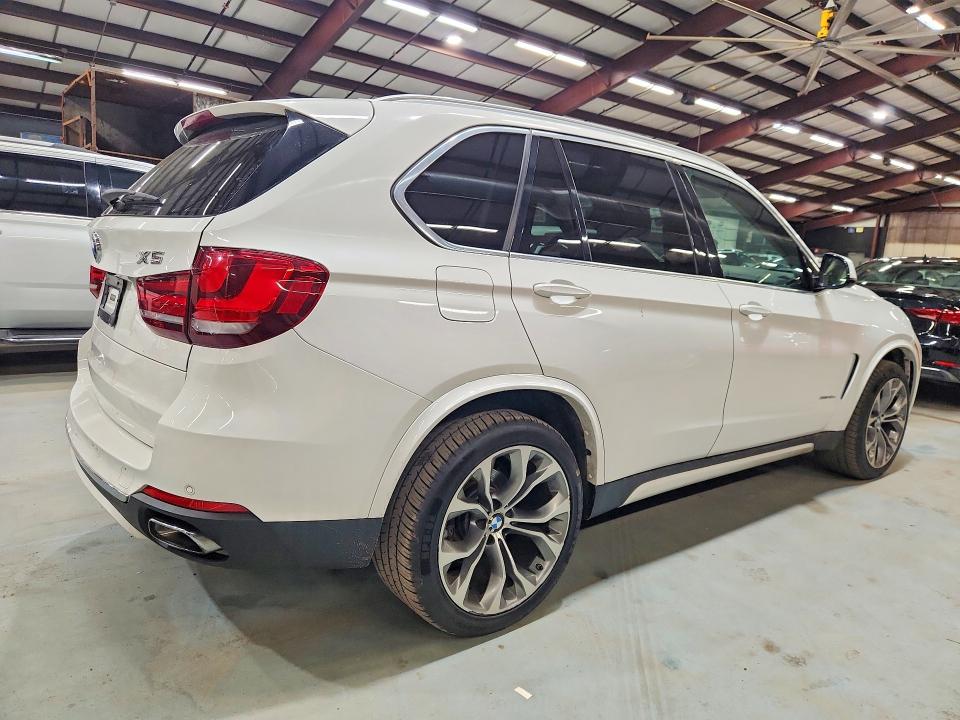 66560916 :رقم المزاد ، 5UXKT0C58G0F74560 vin ، 2016 Bmw X5 مزاد بيع