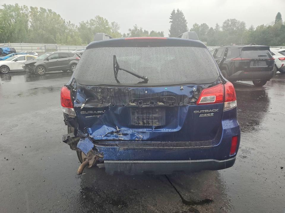 2010 Subaru Outback მანქანა იყიდება აუქციონზე, vin: 4S4BRBGC2A3358349, აუქციონის ნომერი: 67480676