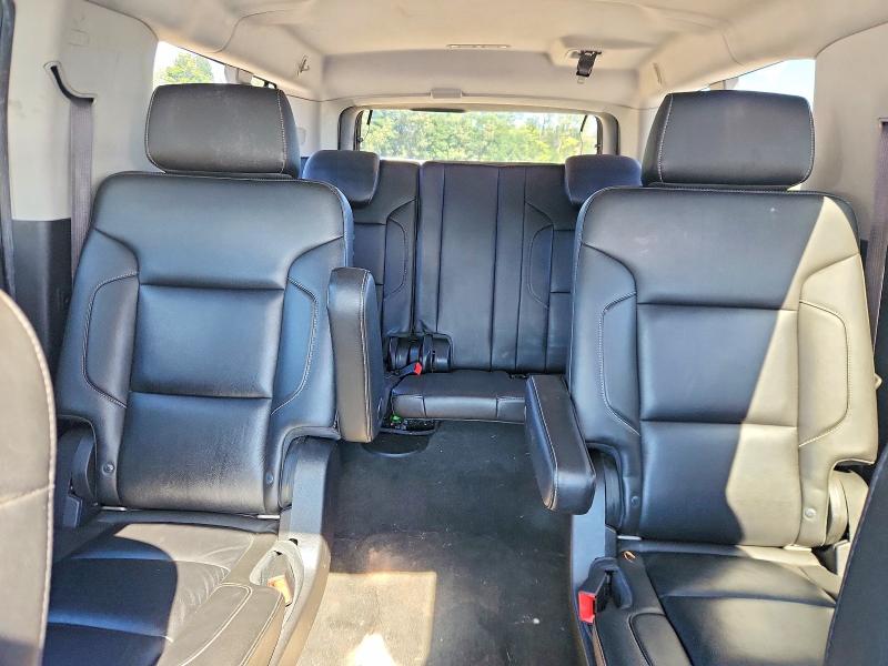 Продаж на аукціоні авто 2015 Chevrolet Suburban, vin: 1GNSKJKC1FR608993, номер лоту: 70316456
