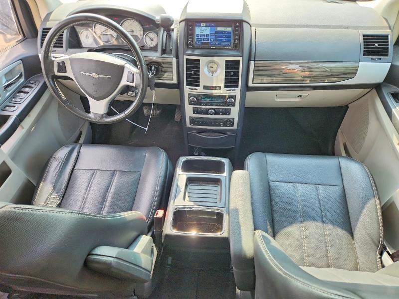 67141486 :رقم المزاد ، 2A4RR8DXXAR366715 vin ، 2010 Chrysler Town & Country مزاد بيع