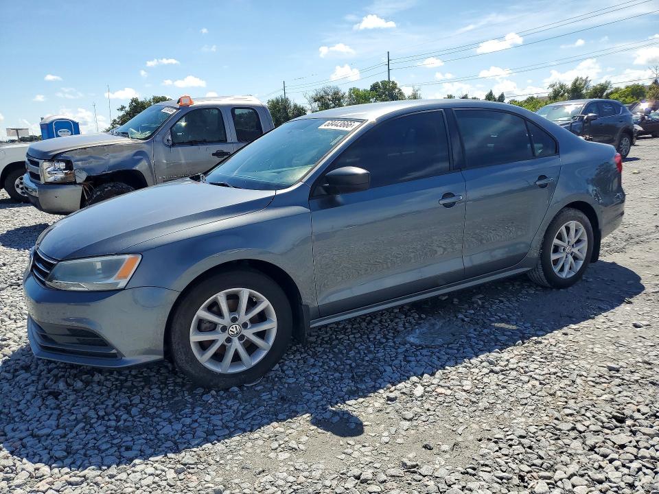 68443666 :رقم المزاد ، 3VWD17AJ4FM305566 vin ، 2015 Volkswagen Jetta مزاد بيع