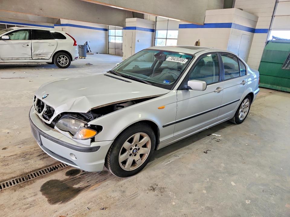 Продажа на аукционе авто 2005 Bmw 325, vin: WBAET37455NJ89470, номер лота: 70420306