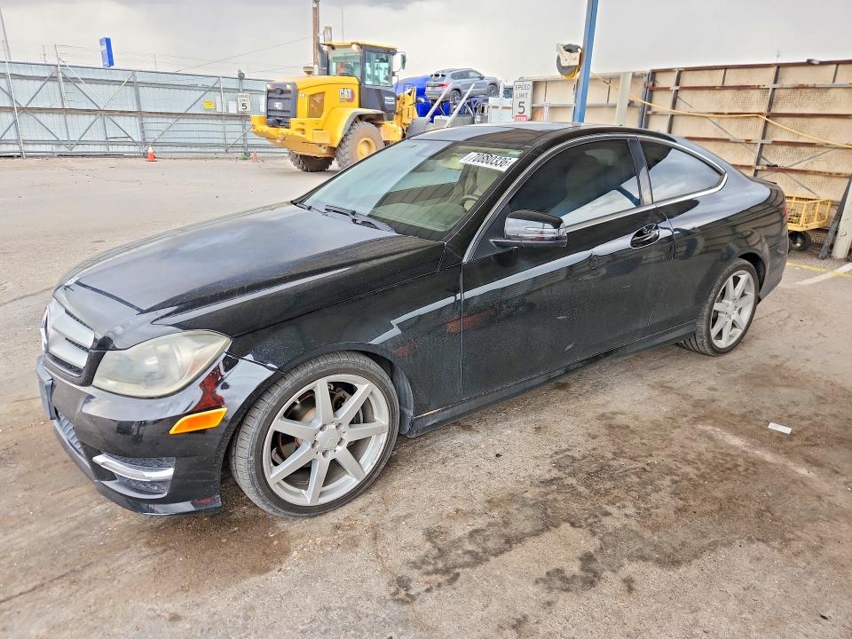 70880336 :رقم المزاد ، WDDGJ4HBXDF997848 vin ، 2013 Mercedes-benz C مزاد بيع
