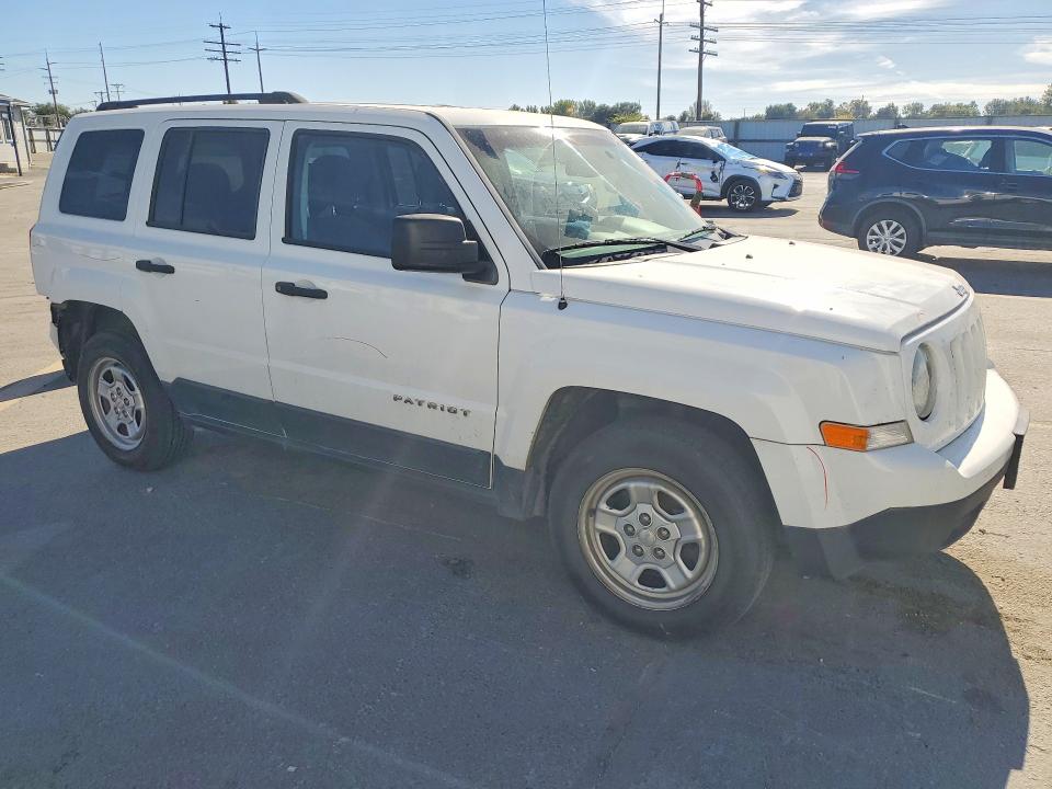 70701876 :رقم المزاد ، 1C4NJPBB9GD548527 vin ، 2016 Jeep Patriot مزاد بيع