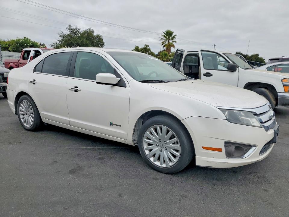 2011 Ford Fusion მანქანა იყიდება აუქციონზე, vin: 3FADP0L31BR242288, აუქციონის ნომერი: 69620386
