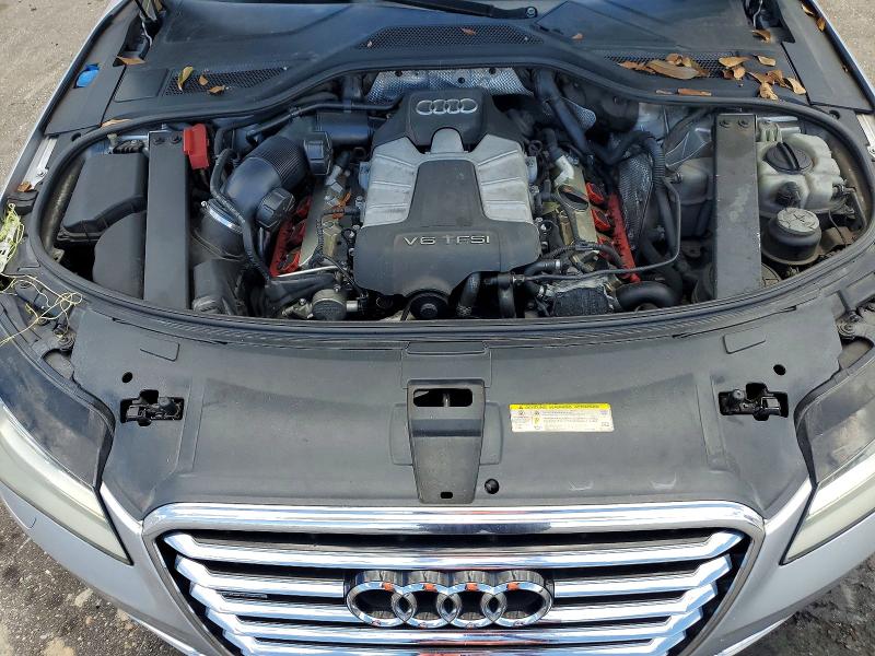 67266846 :رقم المزاد ، WAURGAFD4DN026383 vin ، 2013 Audi A8 مزاد بيع