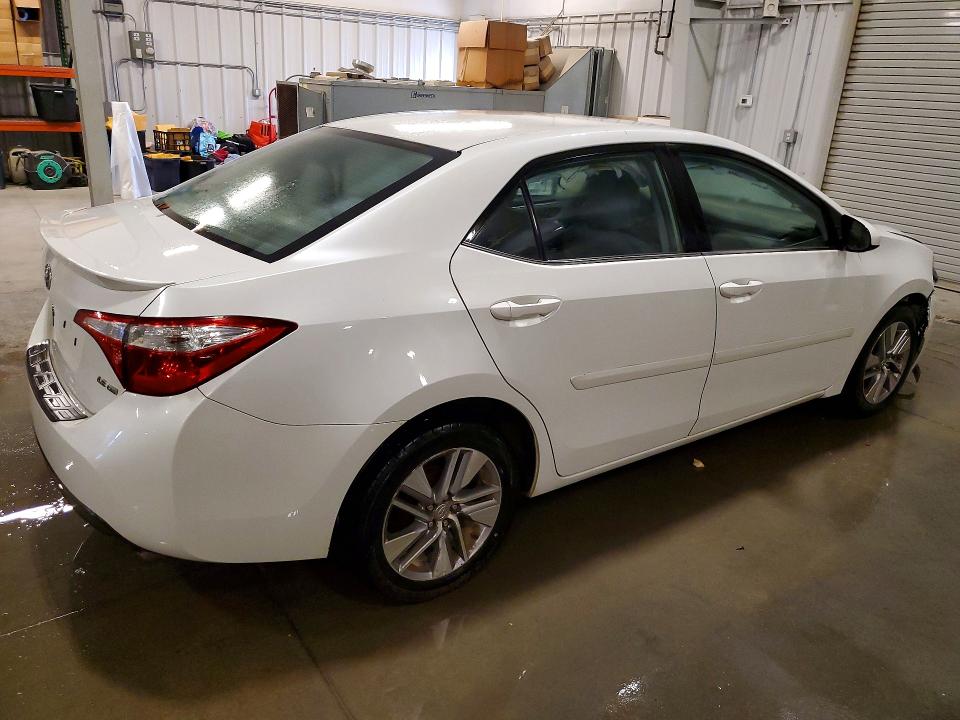 69395866 :رقم المزاد ، 5YFBPRHE1FP360580 vin ، 2015 Toyota Corolla مزاد بيع