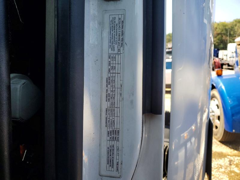 Продаж на аукціоні авто 2018 Peterbilt 579, vin: 1XPBA48X1JD478130, номер лоту: 69940986