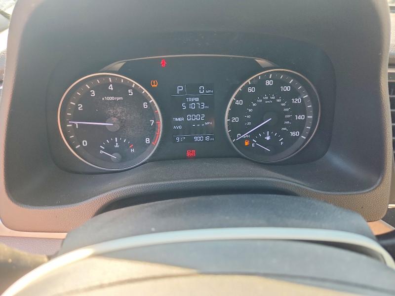 69301686 :رقم المزاد ، 5NPD74LF0HH208480 vin ، 2017 Hyundai Elantra مزاد بيع