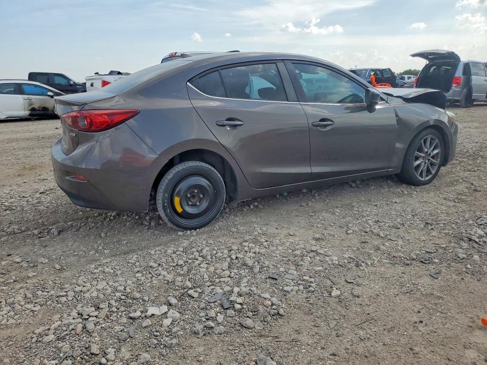 Продажа на аукционе авто 2018 Mazda 3, vin: 3MZBN1V35JM189324, номер лота: 70072506