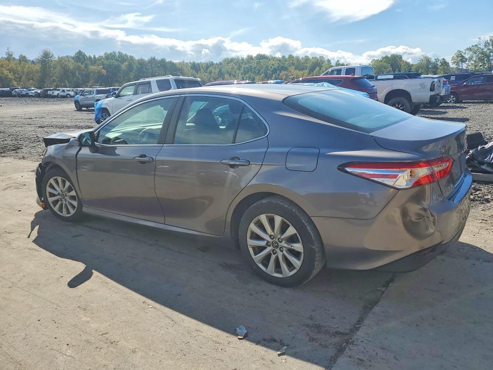 Продажа на аукционе авто 2018 Toyota Camry, vin: 4T1B11HK8JU636883, номер лота: 70454766