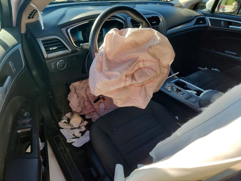Продажа на аукционе авто 2017 Ford Fusion, vin: 3FA6P0LU3HR347912, номер лота: 68619696