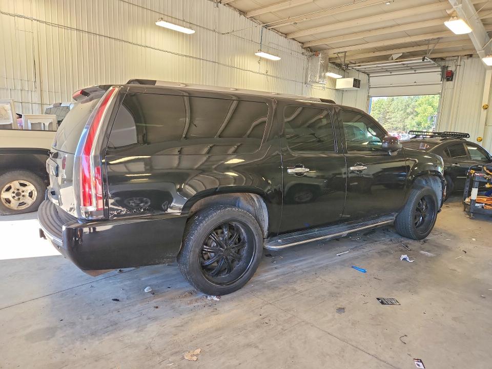 2007 Gmc Yukon Xl მანქანა იყიდება აუქციონზე, vin: 1GKFK66827J197685, აუქციონის ნომერი: 66860126