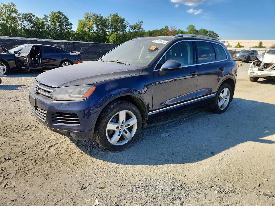 67889416 :رقم المزاد ، WVGEP9BP1ED014940 vin ، 2014 Volkswagen Touareg مزاد بيع