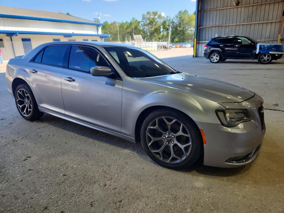 Продаж на аукціоні авто 2015 Chrysler 300, vin: 2C3CCABTXFH926951, номер лоту: 67751546