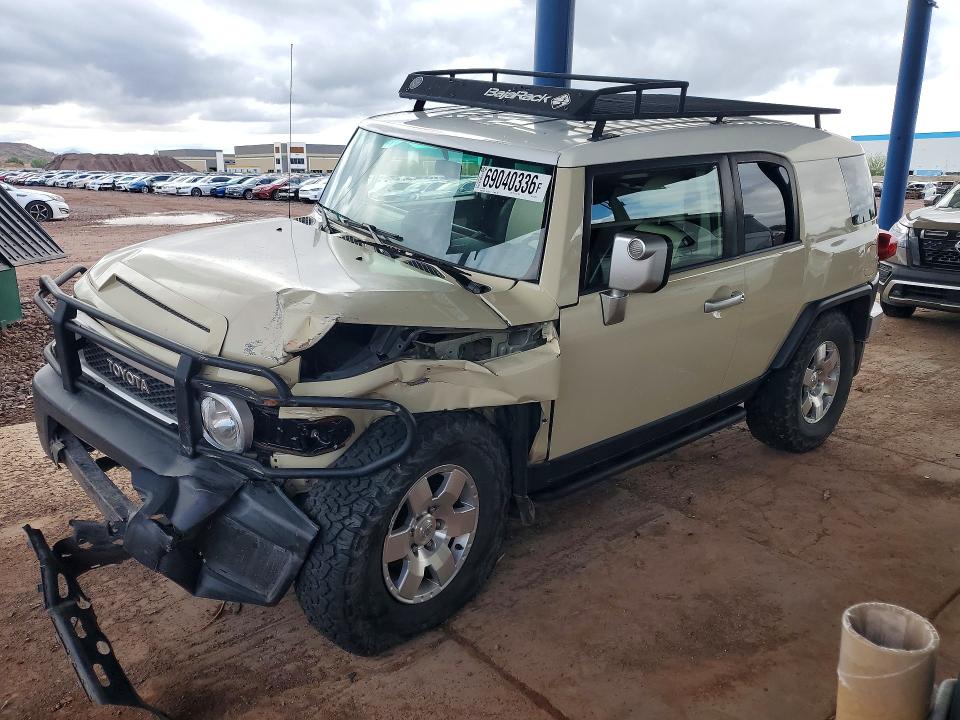 69040336 :رقم المزاد ، JTEBU11F080107028 vin ، 2008 Toyota Fj Cruiser مزاد بيع