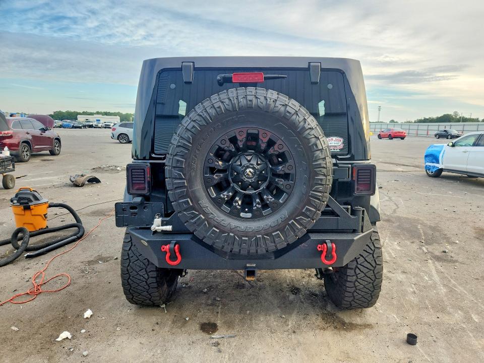 2013 Jeep Wrangler Unlimited მანქანა იყიდება აუქციონზე, vin: 1C4BJWFGXDL571805, აუქციონის ნომერი: 70111776