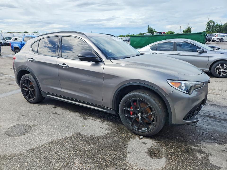 68736506 :رقم المزاد ، ZASPAJAN6K7C41588 vin ، 2019 Alfa Romeo Stelvio مزاد بيع