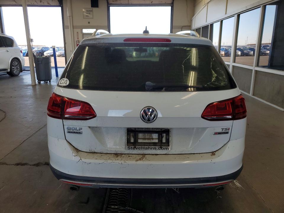 2017 Volkswagen Golf Alltrack მანქანა იყიდება აუქციონზე, vin: 3VWH17AU2HM524265, აუქციონის ნომერი: 68265496