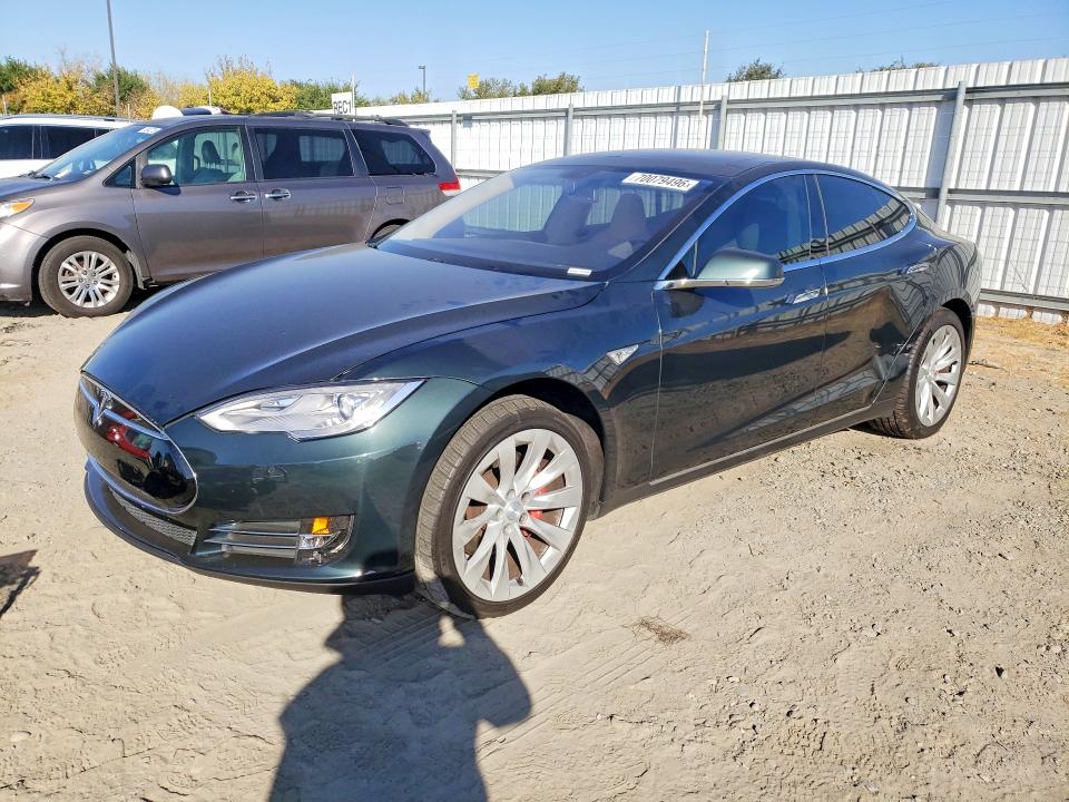 Продажа на аукционе авто 2014 Tesla Model S, vin: 5YJSA1H18EFP49940, номер лота: 70079496