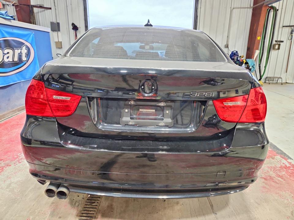 2011 Bmw 328 მანქანა იყიდება აუქციონზე, vin: WBAPK5C56BA657540, აუქციონის ნომერი: 68788536