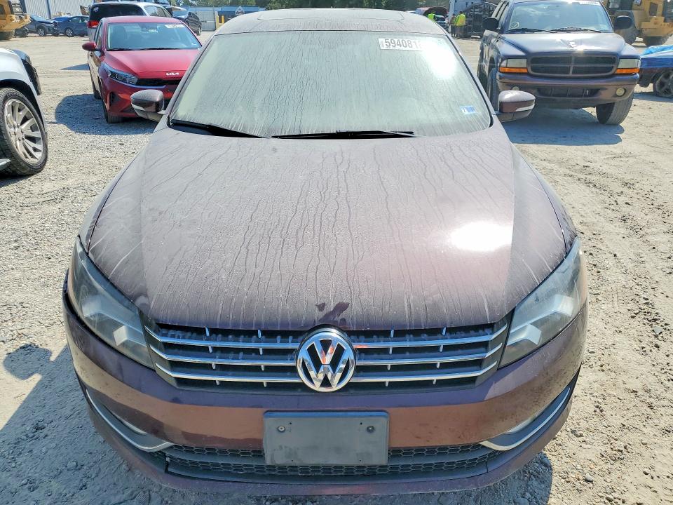 59408166 :رقم المزاد ، 1VWCN7A32DC103681 vin ، 2013 Volkswagen Passat مزاد بيع