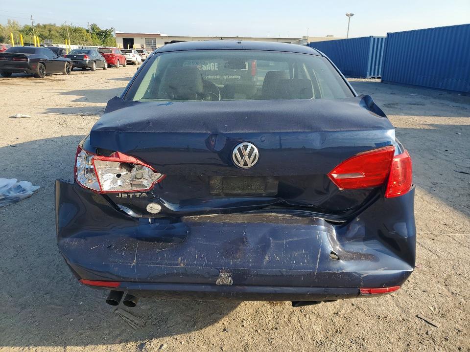 67862996 :رقم المزاد ، 3VW2K7AJ8EM375316 vin ، 2014 Volkswagen Jetta مزاد بيع