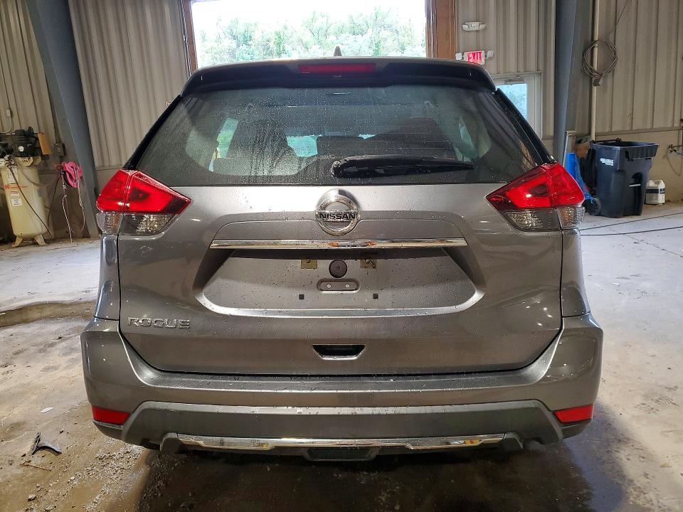 Продаж на аукціоні авто 2017 Nissan Rogue, vin: KNMAT2MT8HP614101, номер лоту: 69111776