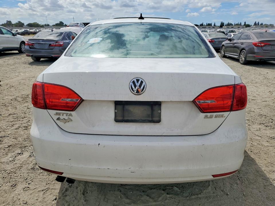 2013 Volkswagen Jetta მანქანა იყიდება აუქციონზე, vin: 3VWLP7AJ4DM358405, აუქციონის ნომერი: 67868146
