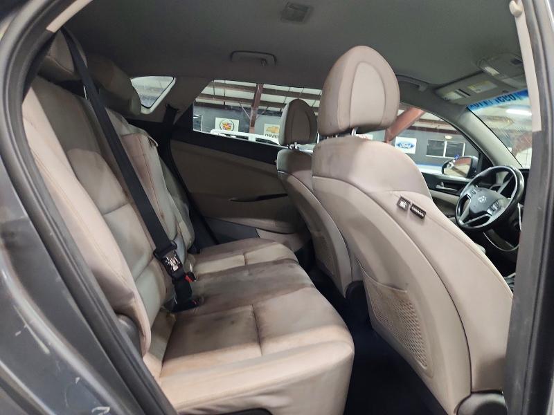 69571116 :رقم المزاد ، KM8J3CA45HU338461 vin ، 2017 Hyundai Tucson مزاد بيع