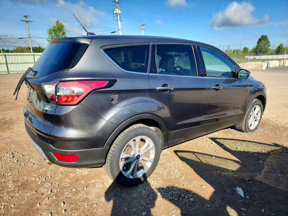 Продажа на аукционе авто 2017 Ford Escape, vin: 1FMCU9GD3HUA01903, номер лота: 67351046