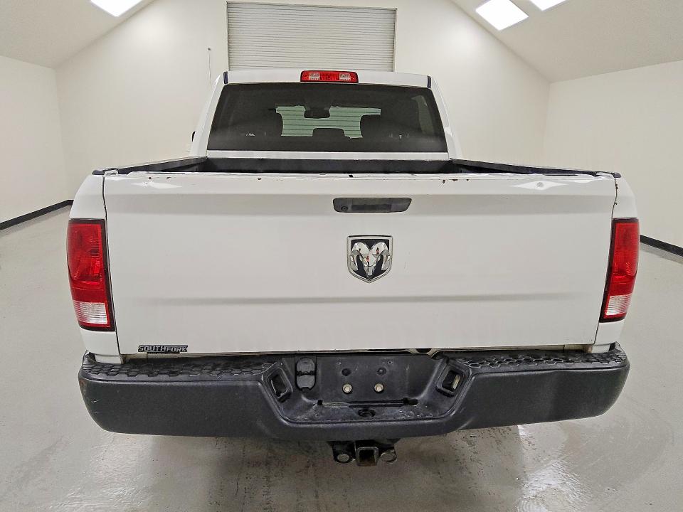 69420636 :رقم المزاد ، 1C6RR6KTXKS633482 vin ، 2019 Ram 1500 Classic مزاد بيع