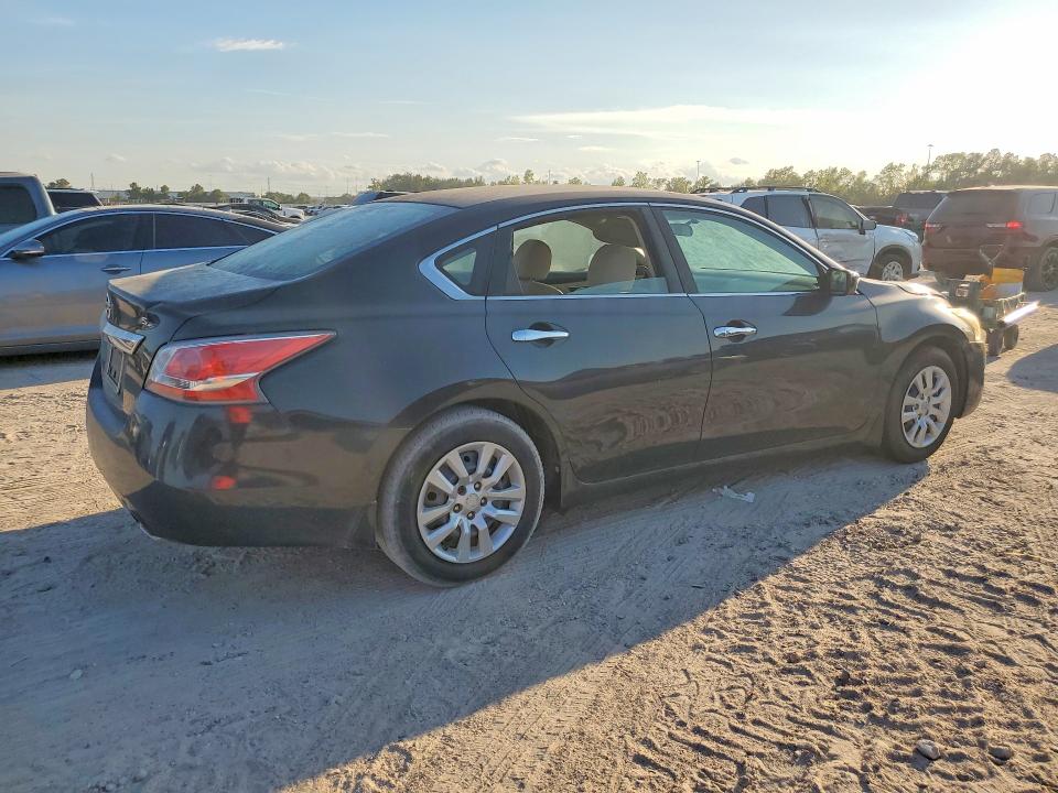 70788916 :رقم المزاد ، 1N4AL3AP1FN303184 vin ، 2015 Nissan Altima مزاد بيع