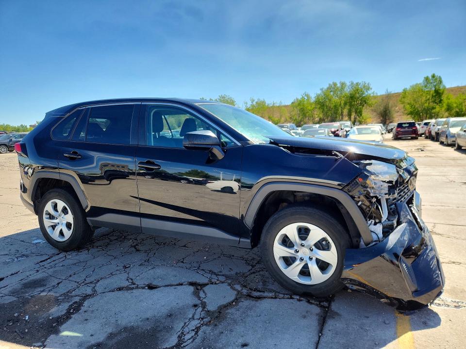 Продажа на аукционе авто 2022 Toyota Rav4, vin: 2T3F1RFV0NW281735, номер лота: 68102496