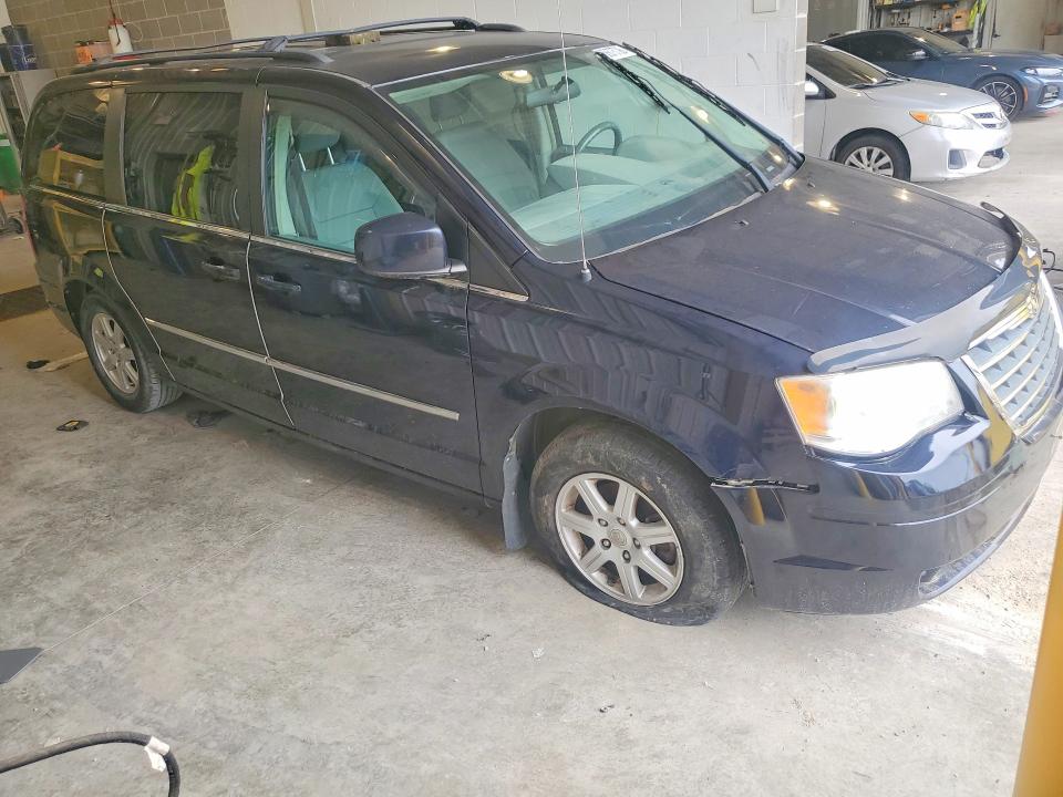 Aukcja sprzedaży 2010 Chrysler Town & Country, vin: 2A4RR5D15AR150507, numer aukcji: 68875706