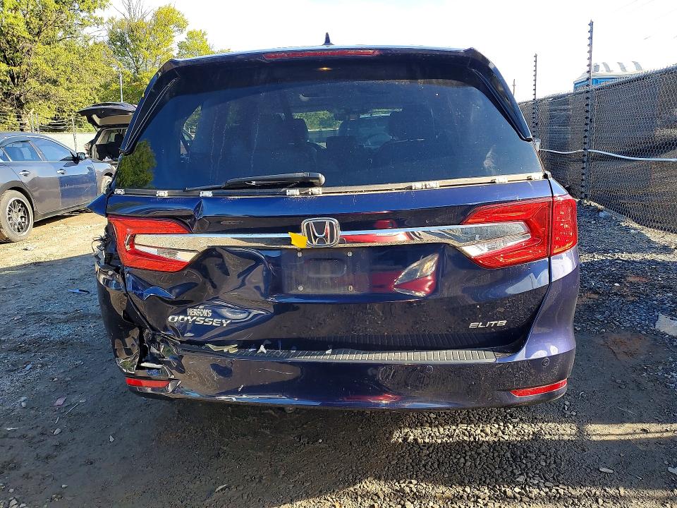 70714556 :رقم المزاد ، 5FNRL6H92JB069988 vin ، 2018 Honda Odyssey مزاد بيع