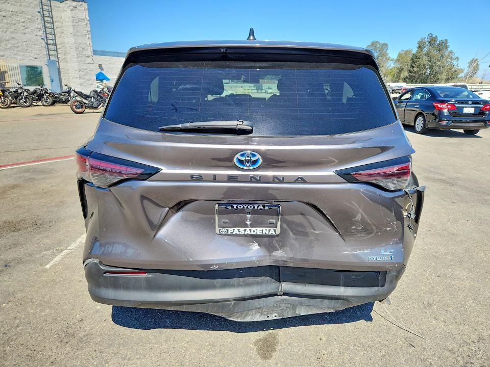 2024 Toyota Sienna მანქანა იყიდება აუქციონზე, vin: 5TDKRKEC5RS202887, აუქციონის ნომერი: 67889686