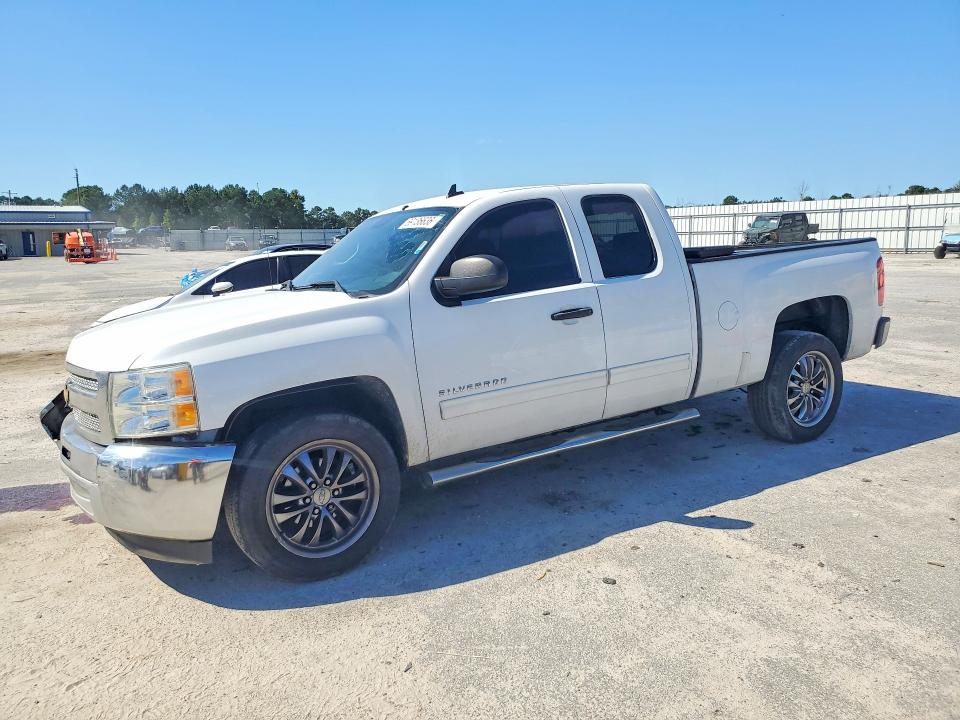 69136636 :رقم المزاد ، 1GCRCSEA4DZ211148 vin ، 2013 Chevrolet Silverado مزاد بيع