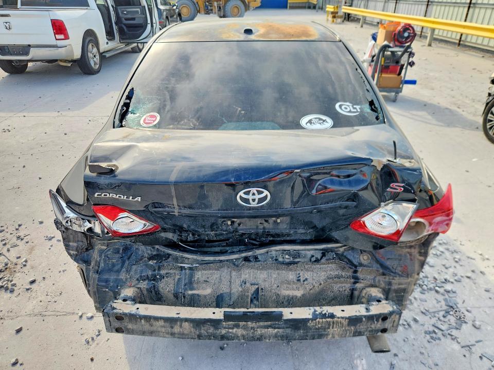 70017766 :رقم المزاد ، 2T1BU4EE6AC418644 vin ، 2010 Toyota Corolla مزاد بيع